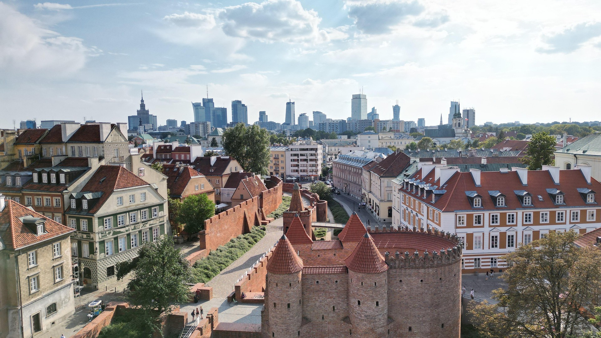 warsaw-7440936_1920