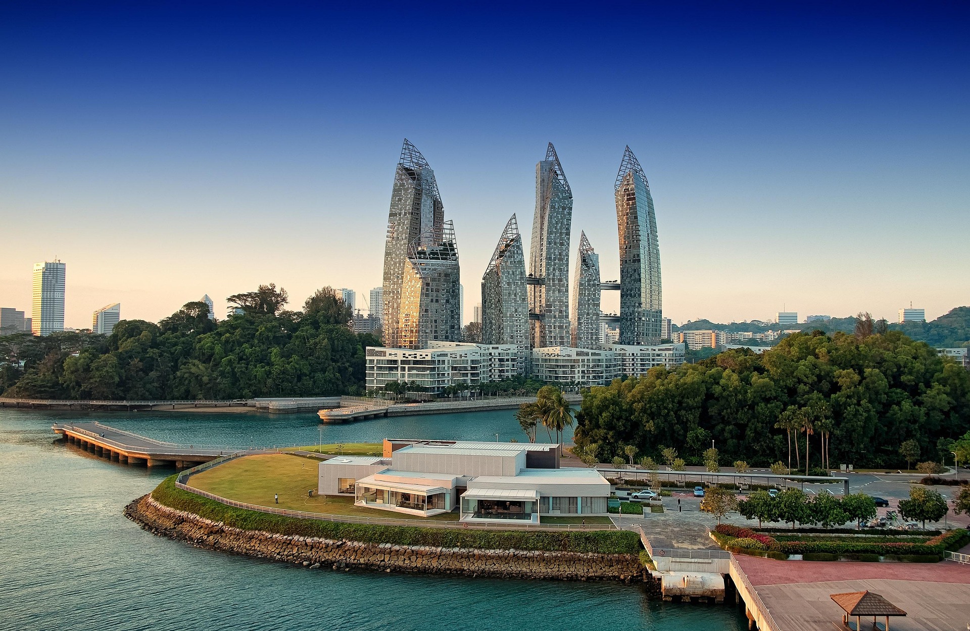5477687-singapore-2392151_1920