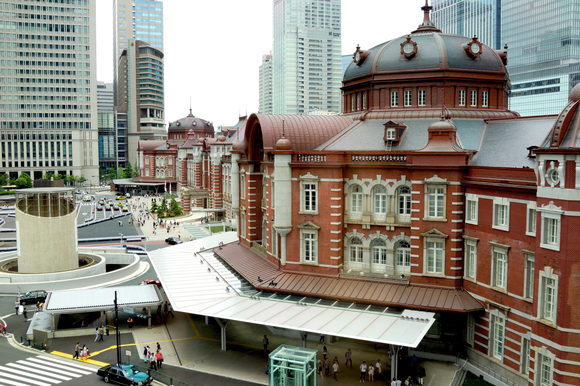 baroparo-tokyo-station-641769_1920
