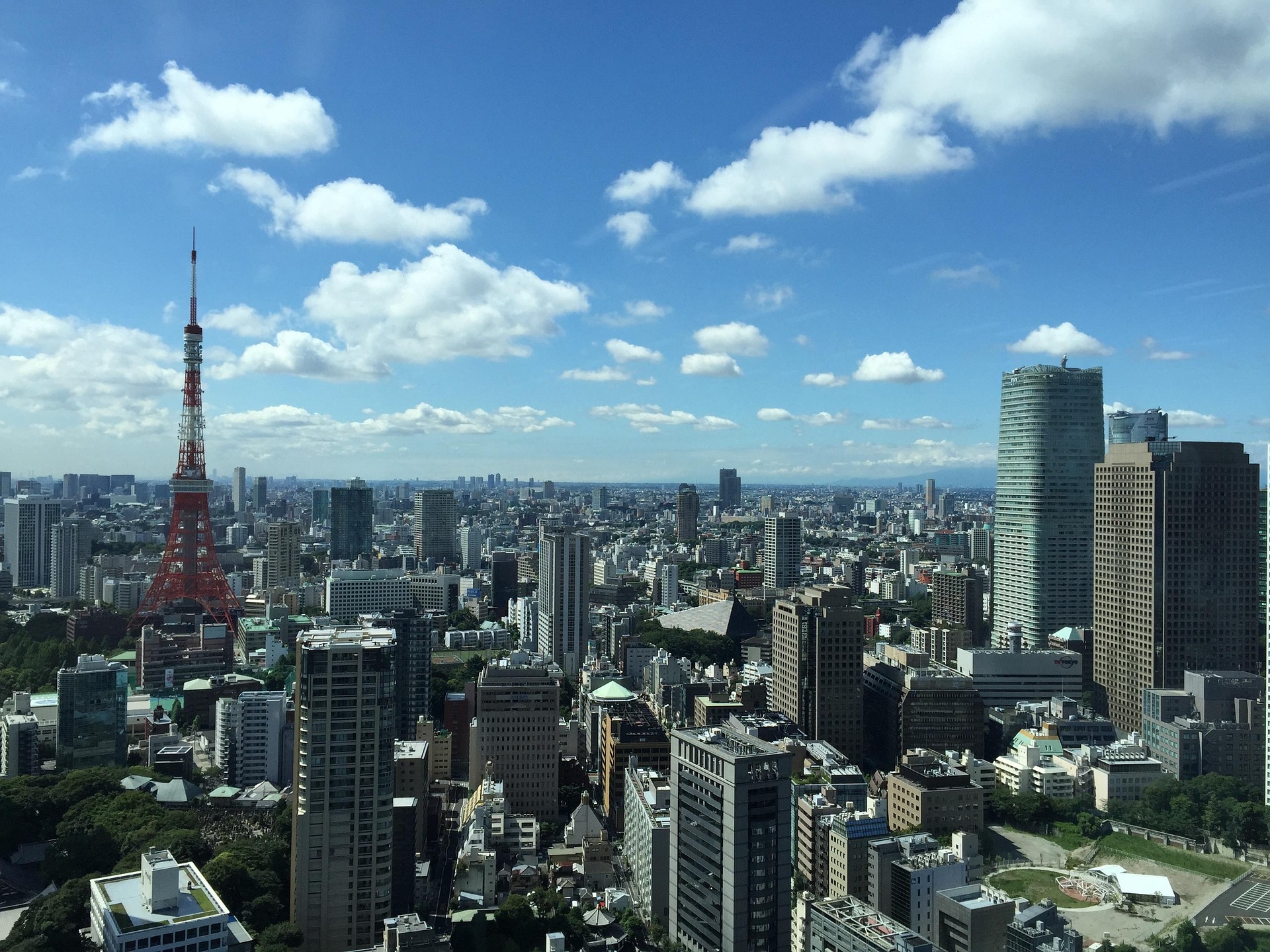 yellowmagics9-tokyo-1121870_1920