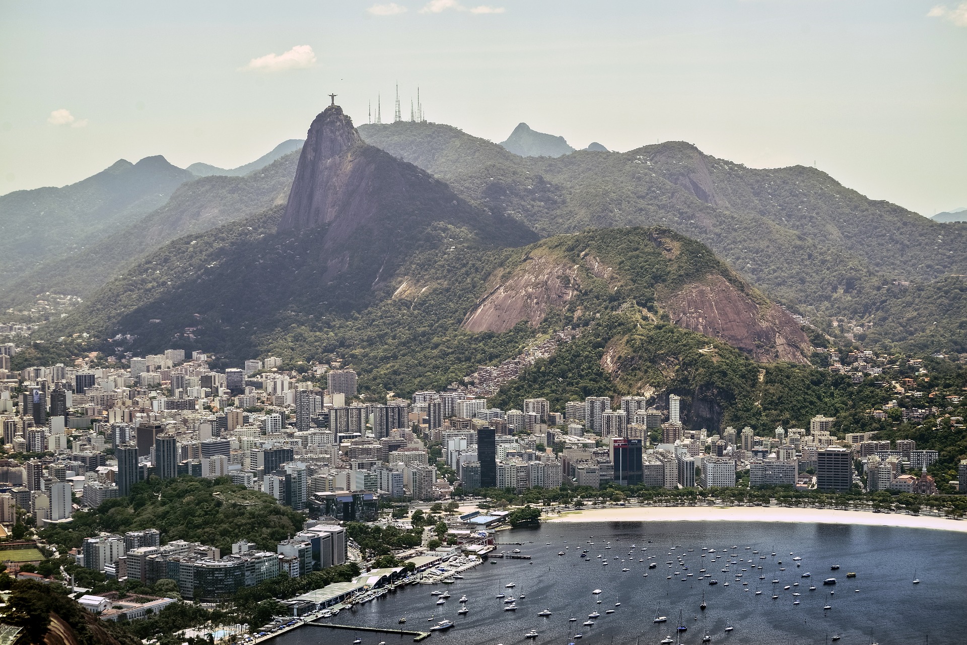 lhccoutinho-rio-de-janeiro-4566312_1920